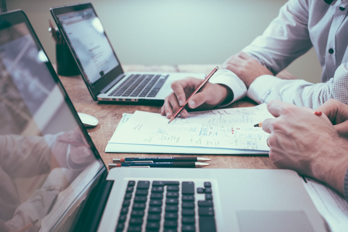 Business planning reliable connectivity for cloud services